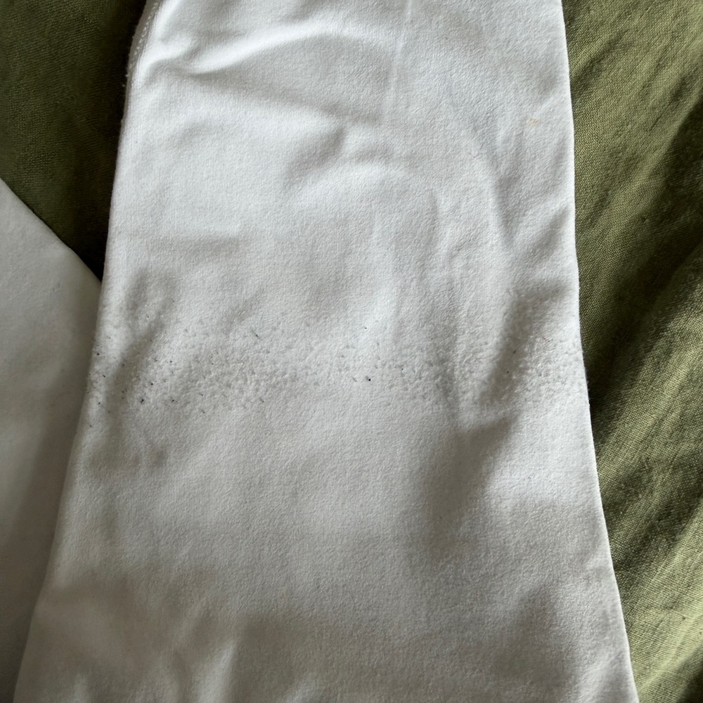 ALO Yoga White Leggings - Picture 3 of 5